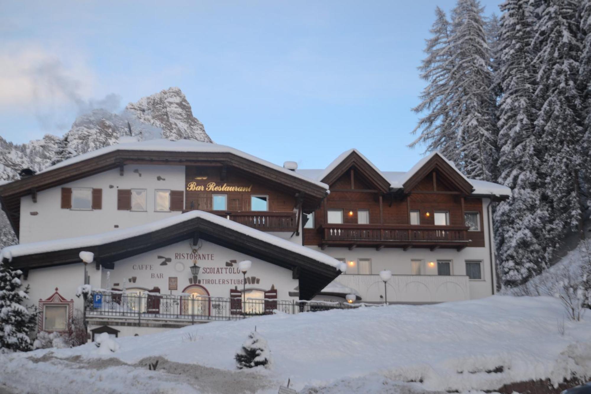 Hotel Scoiattolo Sëlva di Val Gardena Eksteriør billede