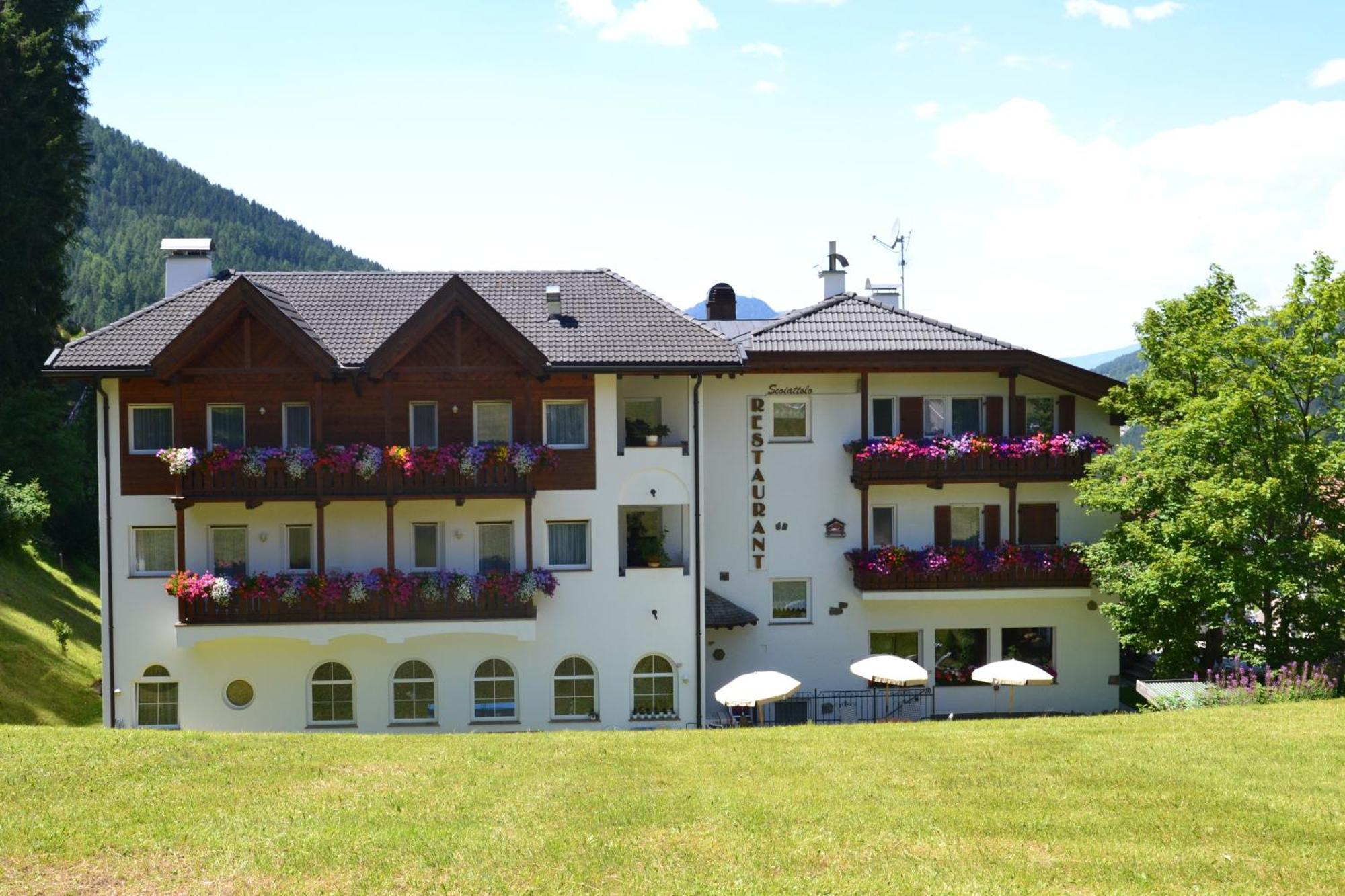 Hotel Scoiattolo Sëlva di Val Gardena Eksteriør billede