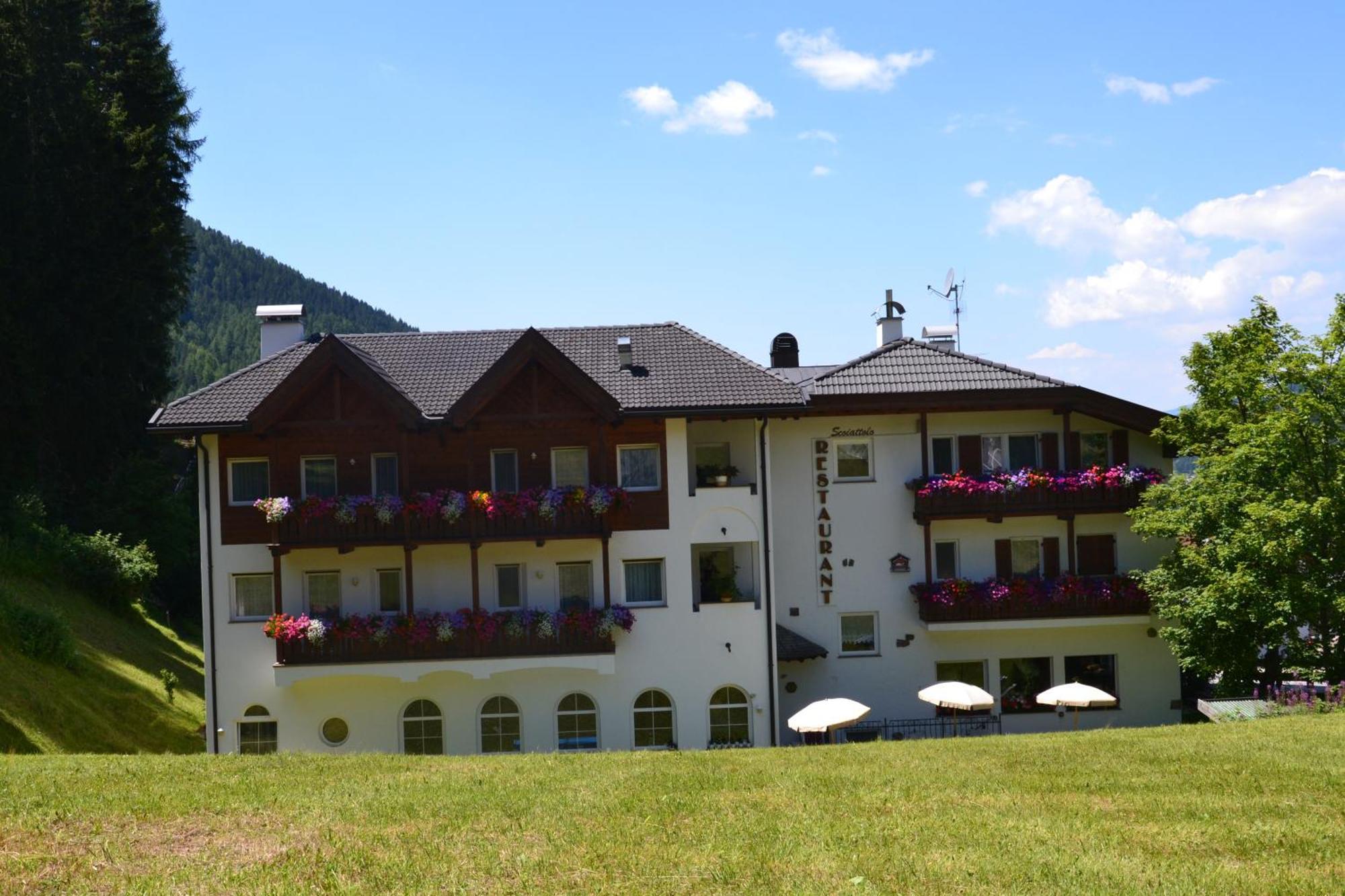 Hotel Scoiattolo Sëlva di Val Gardena Eksteriør billede